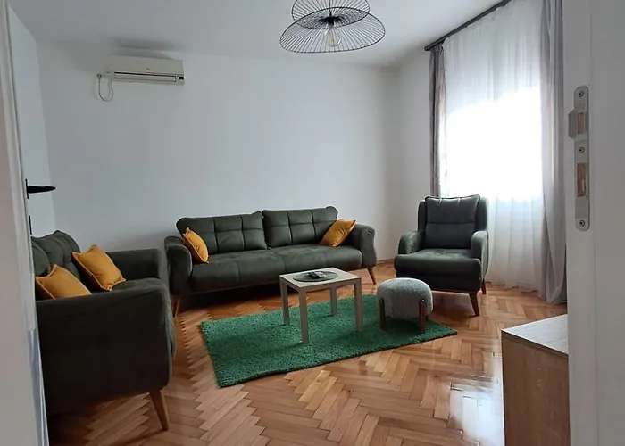 Home Point Apartment