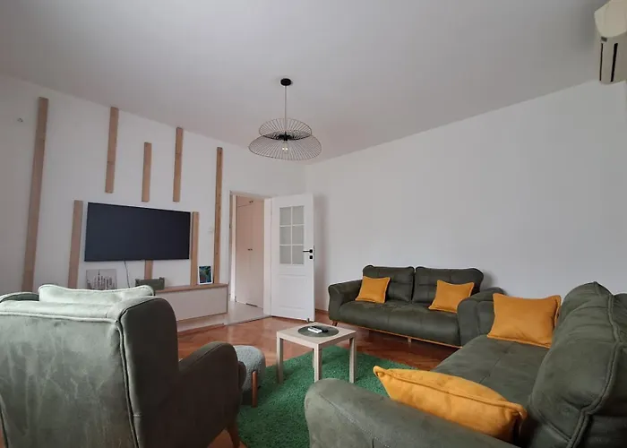 Home Point Apartment